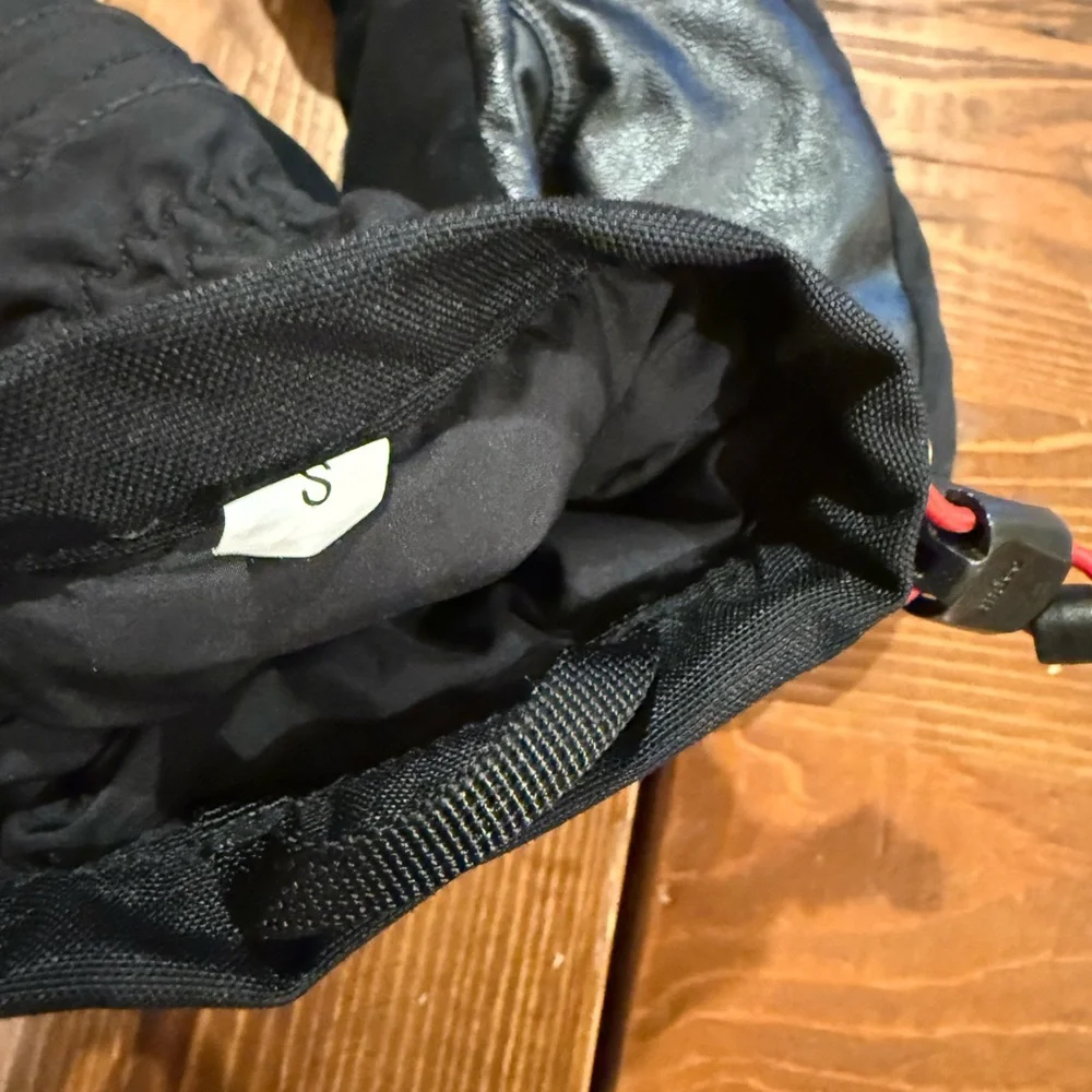 The North Face Black Insulated Gloves